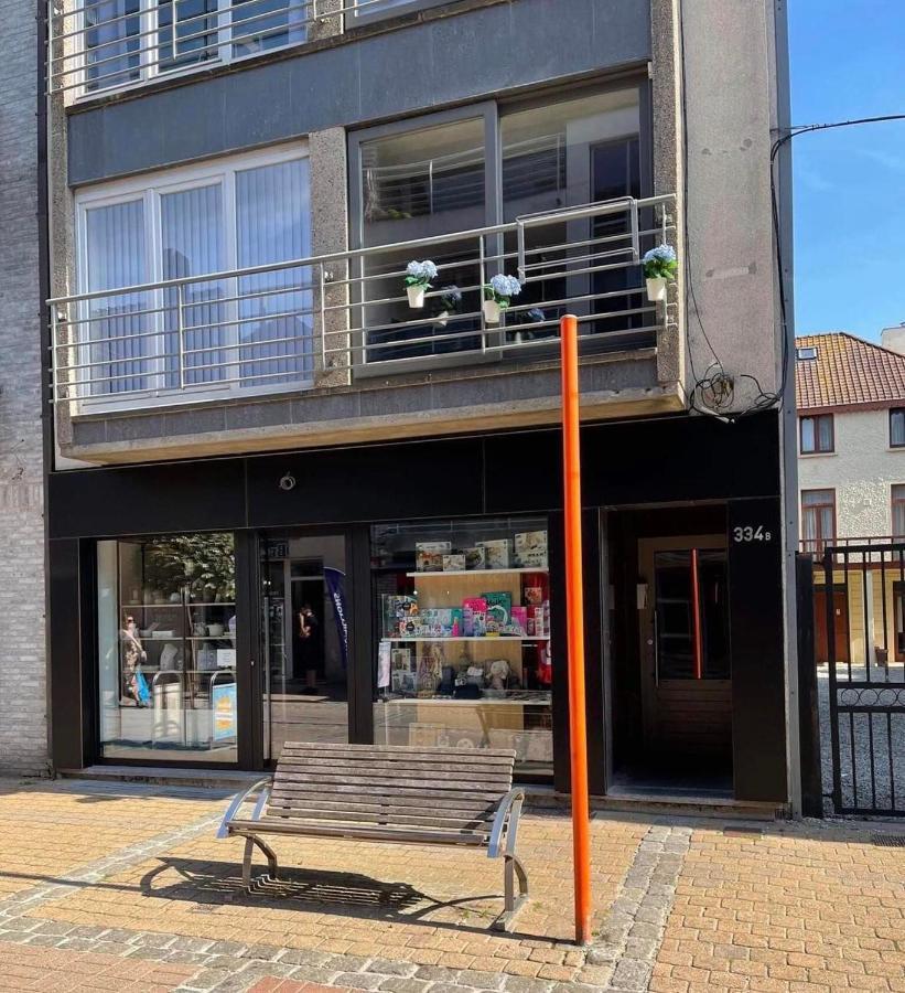 Appartement Miete - Dichtbij Strand En Winkels Bredene Ngoại thất bức ảnh